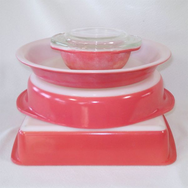 4 Piece Pyrex Bakeware Set Flamingo Pink
