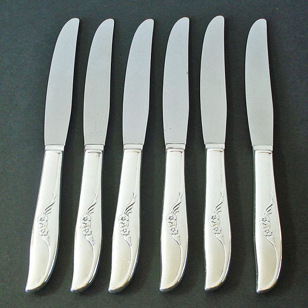 Jennifer Oneida 6 Silverplate Dinner Knives 1959 Clearance