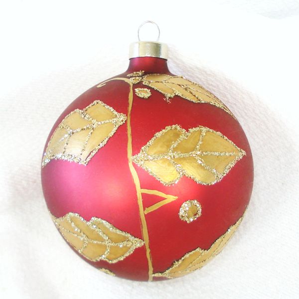 8 Red Gold Glass Christmas Ornaments #5