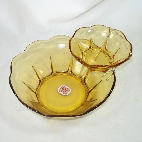 Anchor Hocking Honey Gold Glass Chip and Dip Set #1
