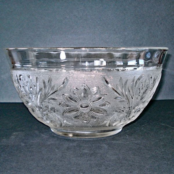 Anchor Hocking Sandwich Glass Punch Bowl
