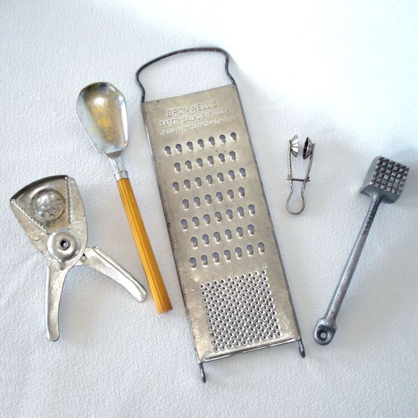 Vintage Metal Kitchen Utensils Lot 18 Pieces #3