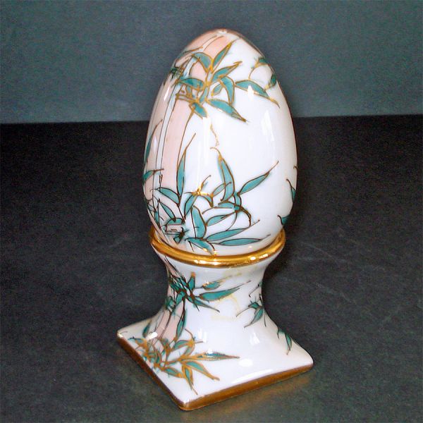Bamboo Egg on Pedestal Salt and Pepper Shakers #2