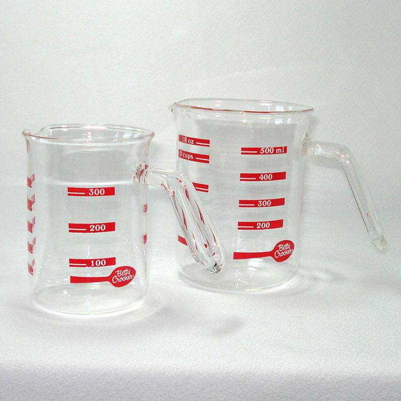 Copperton Lane: Betty Crocker Glass Measuring Cups Set of 2