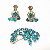 Comet Turquoise Rhinestone Brooch and Earrings