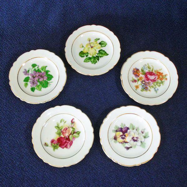 Flower Theme 5 Porcelain Butter Pats Japan Clearance