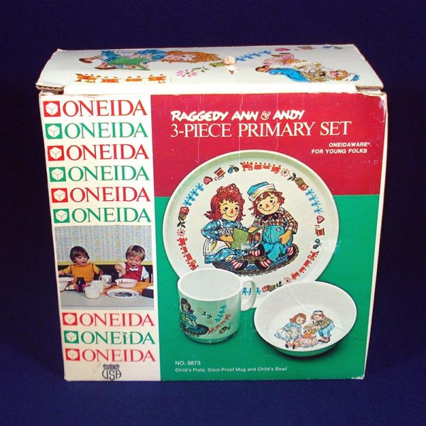 Raggedy Ann Andy Childs Melamine Dinnerware Set Mint in Box