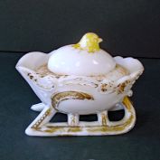 Westmoreland Hatching Chick in Sleigh Antique Mustard Jar