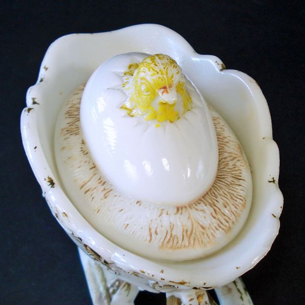 Westmoreland Hatching Chick in Sleigh Antique Mustard Jar #3