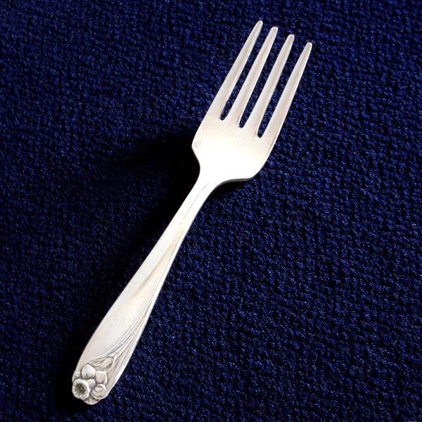 Daffodil Rogers International Silverplate Baby Fork Clearance