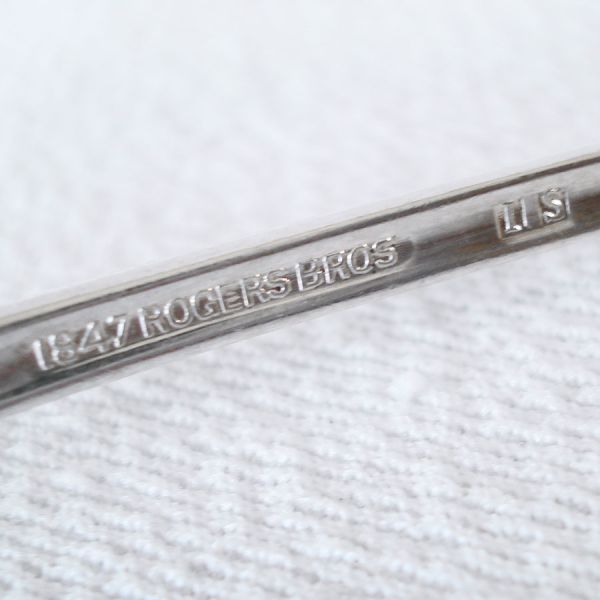 Daffodil Rogers Silverplate Pickle Olive Fork #3