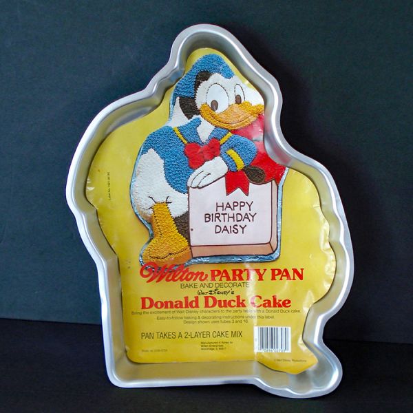 Wilton Donald Duck Party Cake Pan