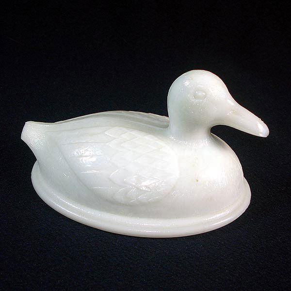 Kemple Milk Glass Lid For Covered Duck Dish Clearance