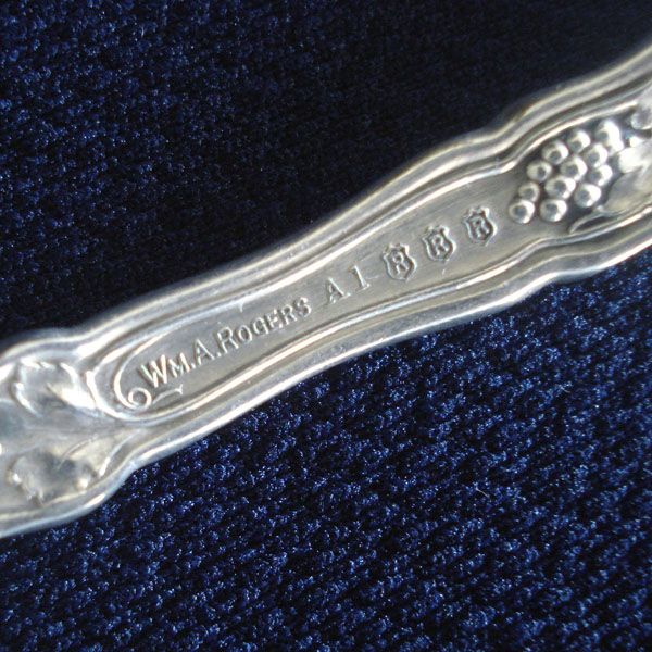 La Concorde 1910 Rogers Oneida Twist Handle Master Butter Knife Clearance #4