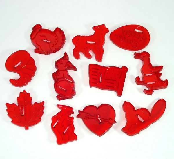 HRM Red Plastic Holiday Cookie Cutters #6