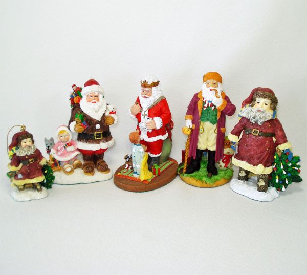 International Santa Claus Collection Figures 4 Mint in Boxes Bonus Ornament #3