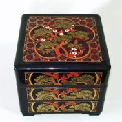 Japanese Scenic Lacquerware Bento Stacking Box Clearance