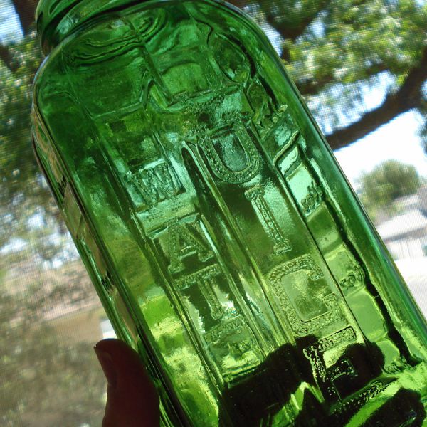 Green Glass 40 Ounce Water Juice Refrigerator Bottle Jar #4