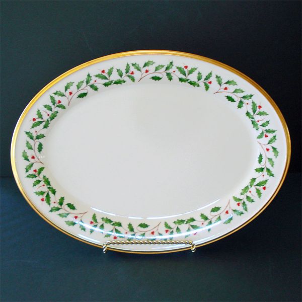 Lenox Holiday Holly 16 Inch Oval Platter