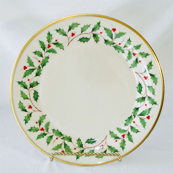 Lenox Holiday Holly Service Charger Plate