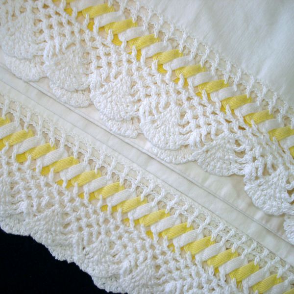 2 Pair Vintage Pillowcases Crochet Lace Trim #4
