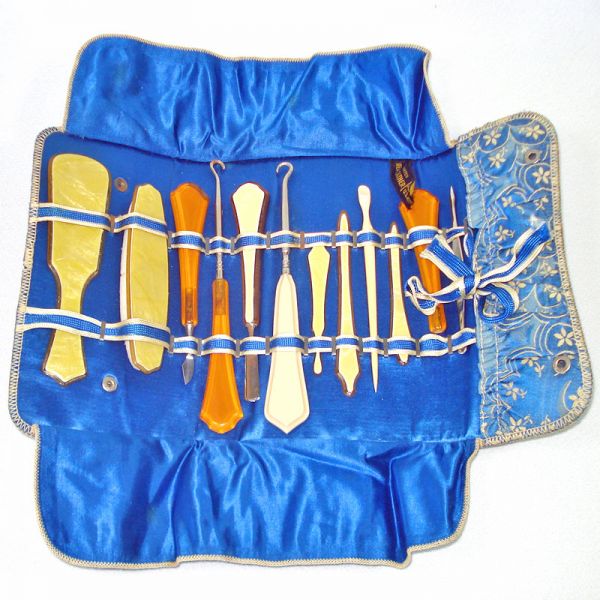 Celluloid Bakelite 1920s Manicure Set in Leather Case Clearance #2
