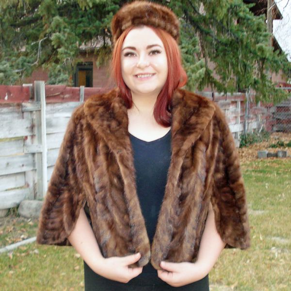 Art Betts Mink Fur Cape Pillbox Hat and Stole Collar Set Clearance #2