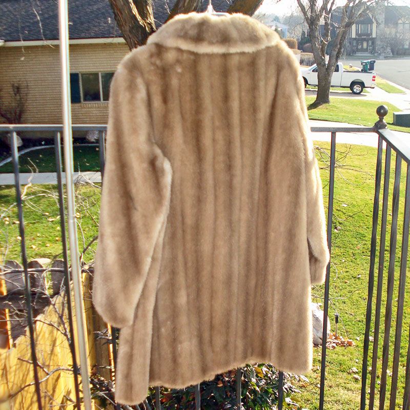 Mink fur jacket round wide collar and sleeve 3/4 honey - Furriers online