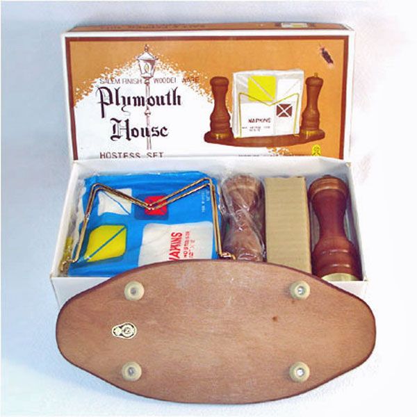 Boxed Wood Pepper Grinder Shaker Napkin Holder Set Clearance #2