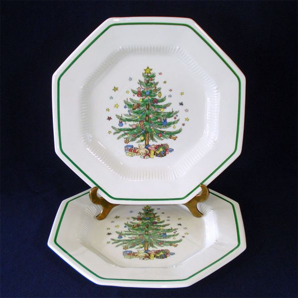 Nikko Christmastime Pair Dinner Plates