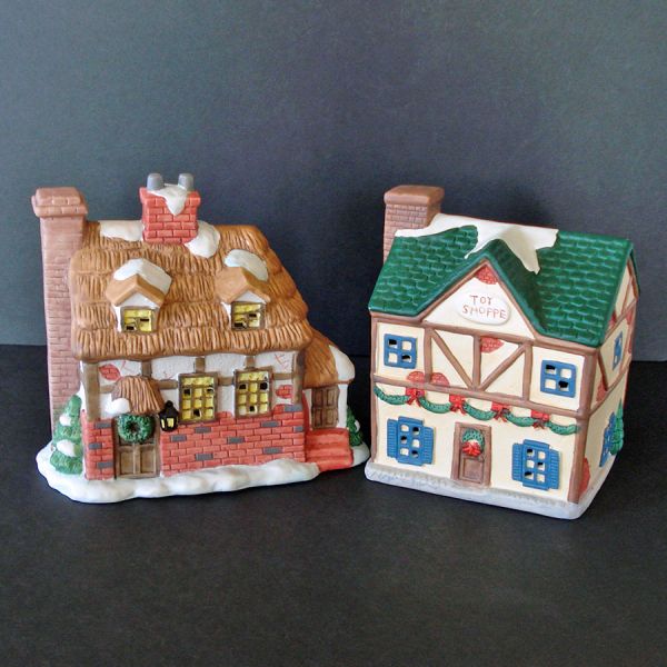 Noma Dickensville 2 Lighted Christmas Village Houses Clearance #2