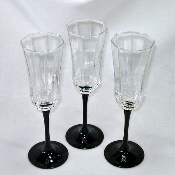 Octime Luminarc France 3 Black Stemmed Champagne Flutes