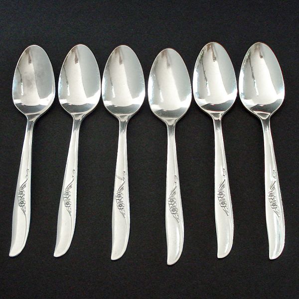 Jennifer Oneida 6 Silverplated Teaspoons 1959 Clearance