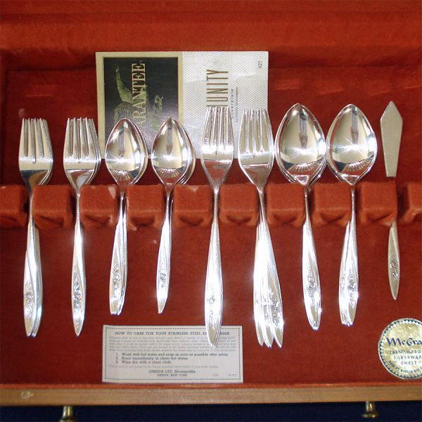 Morning Rose Oneida 70 Piece Silverplate Flatware Set With Chest #3