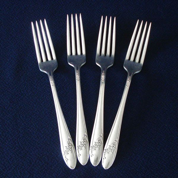 Queen Bess Oneida 4 Silverplate Dinner Forks Clearance