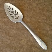 Queen Bess Oneida Silverplate Pie Dessert Server Clearance