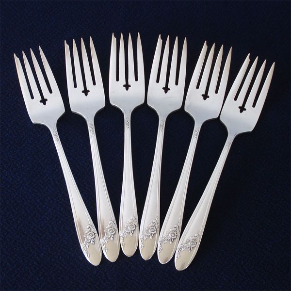 Queen Bess Oneida 6 Silverplate Salad Forks Clearance