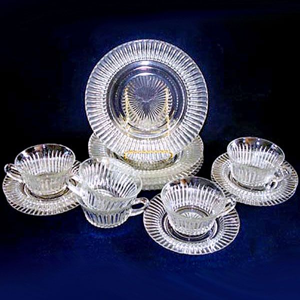 14 Pieces Hocking Queen Mary Crystal Plates, Cups, Saucers