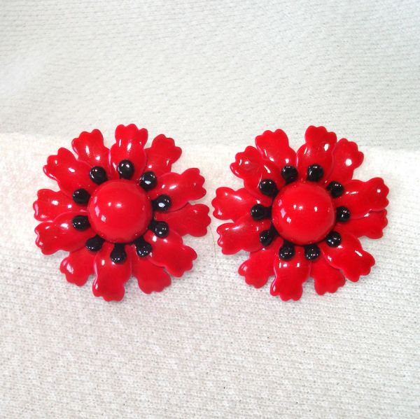Red Black Flower Enameled Sixties Mod Clip Earrings Clearance