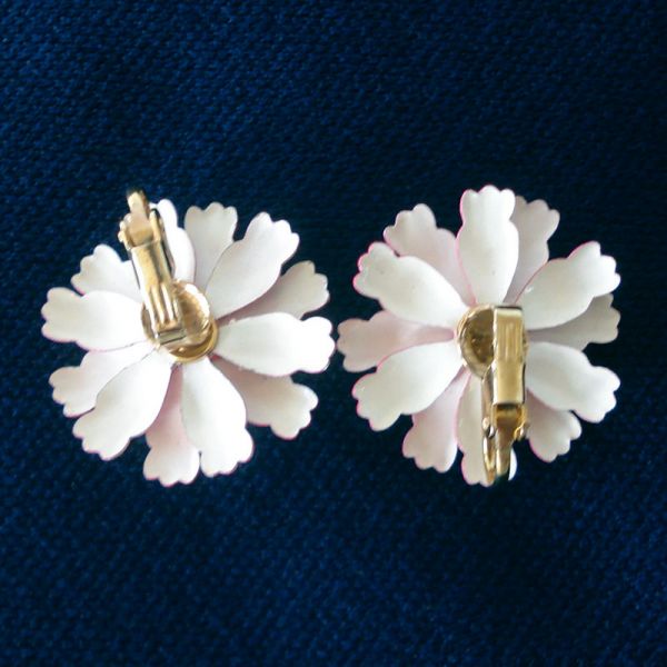 Red Black Flower Enameled Sixties Mod Clip Earrings Clearance #2