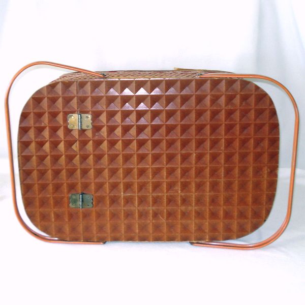 Redmon Woven Wood Picnic Basket With Original Pie Shelf #4