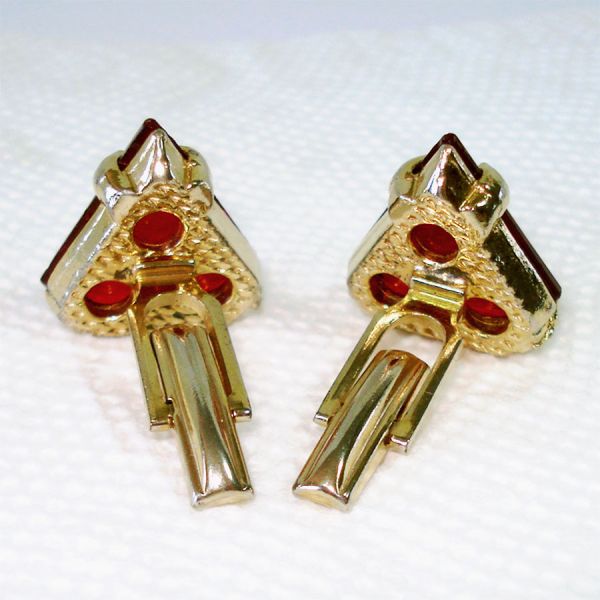 Triangle Cut Red Glass Goldtone Cufflinks #3