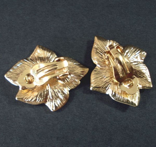 Red Enamel Flower With Rhinestones Clip Earrings Clearance #2