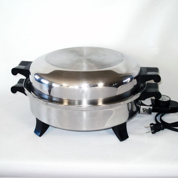 Regal Ware West Bend Society Oil Core Electric Skillet 12 Inch