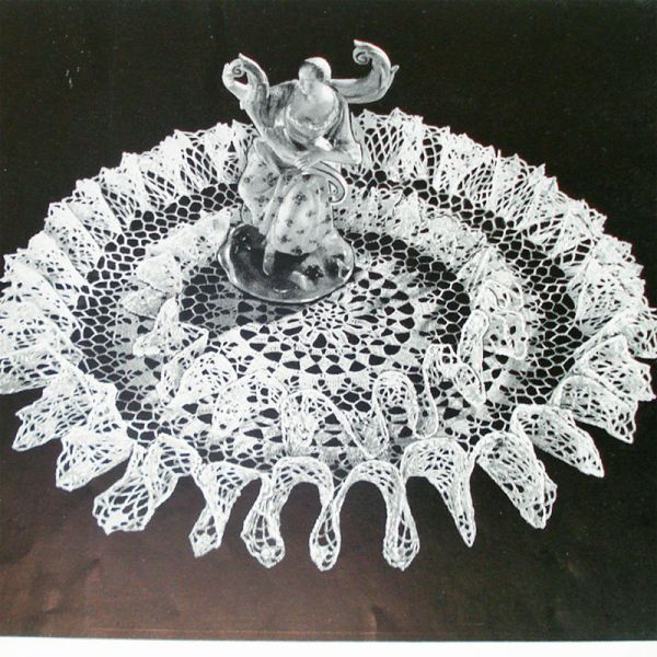 Crochet Doilies Star Pattern Instruction Booklet 1953 #4