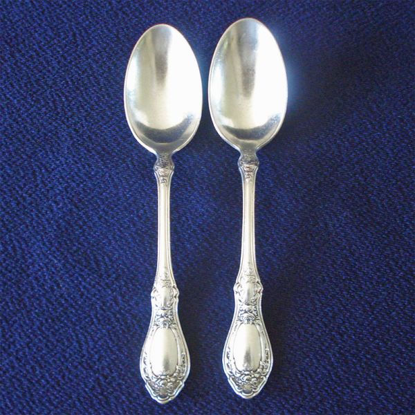 Sharon 1910 Silverplate 2 Teaspoons, 1847 Rogers Bros Clearance
