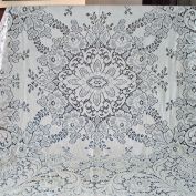 Quaker Lace 46 Inch Tablecloth Cabbage Roses