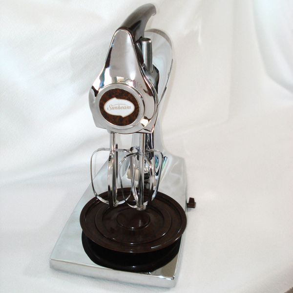 Sunbeam 12 Speed Chrome Mixmaster Mixer With Steel Bowls #3