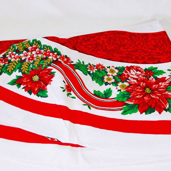Christmas Holiday Garland Tablecloth Round 70 Inches Never Used #5