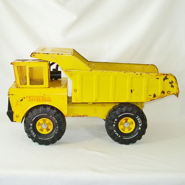Mighty Tonka Big Yellow Metal Dump Truck 1970s